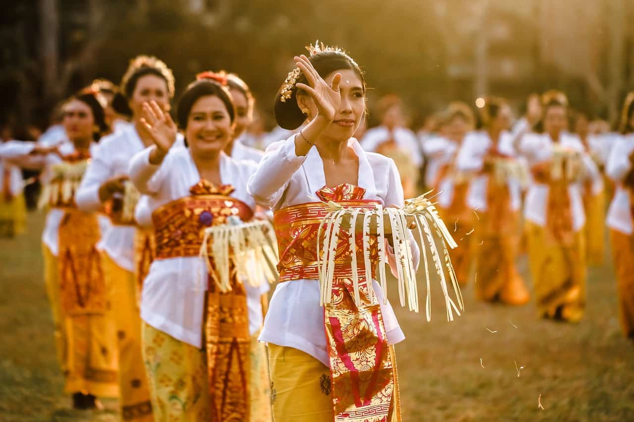 many women performing traditional dance